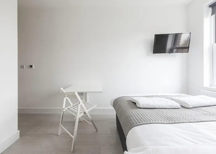 Victorian Building Turned Charming Hotel Perfect For Short And Long Term Stay With Wifi