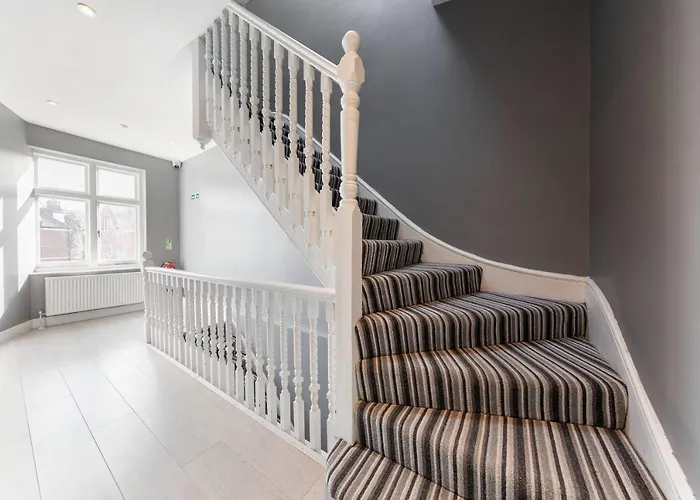 Victorian Building Turned Charming Hotel Perfect For Short And Long Term Stay With Wifi